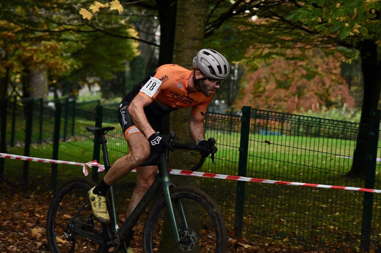 Dariusz on a mountain biking ride — endurance training session (photo 17 of 17)
