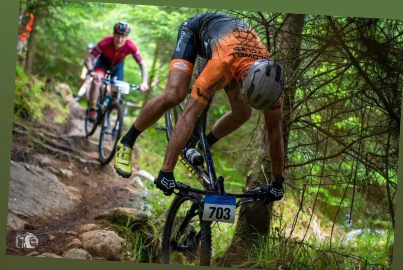 Dariusz on a mountain biking ride — endurance training session (photo 3 of 17)