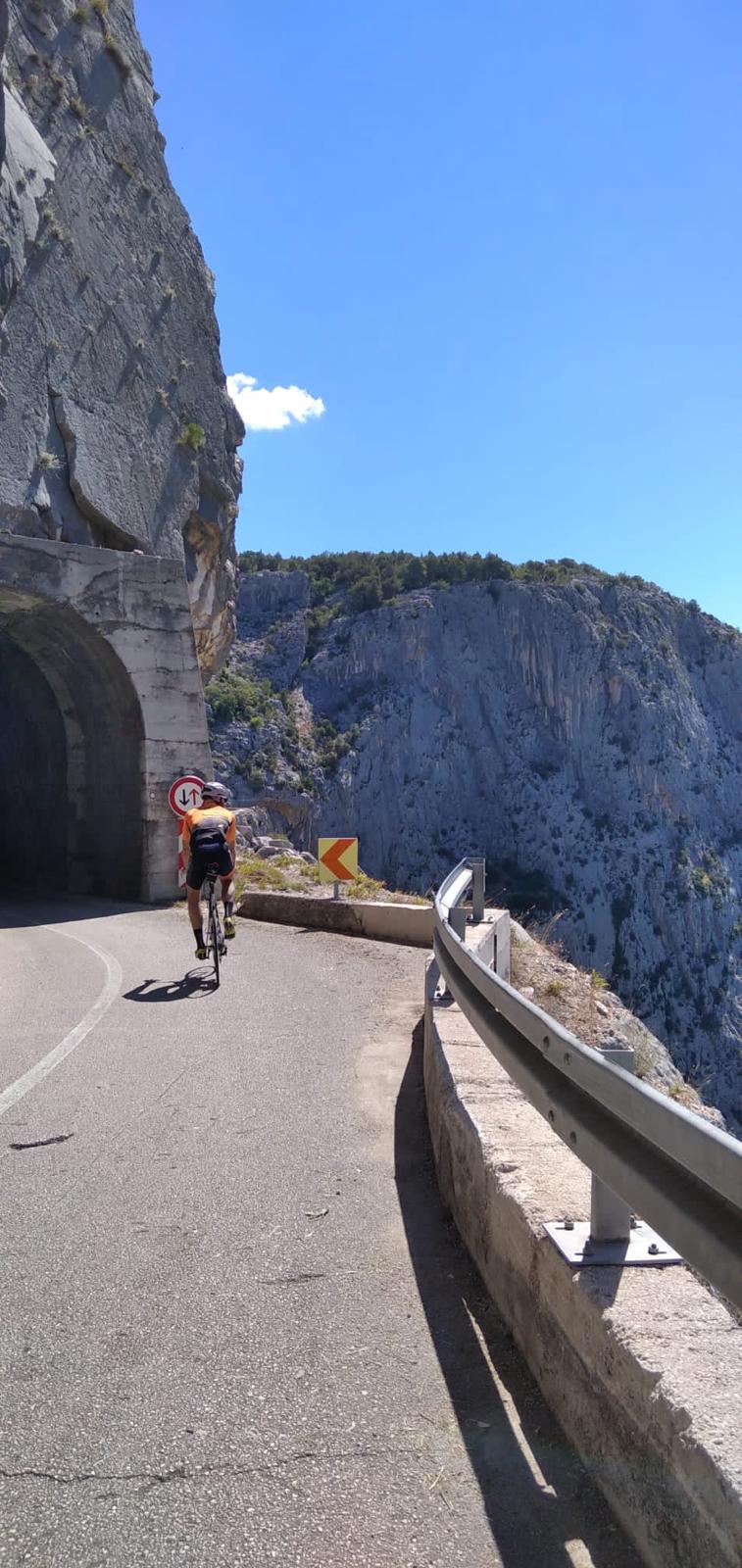 Dariusz on a mountain biking ride — endurance training session (photo 7 of 17)