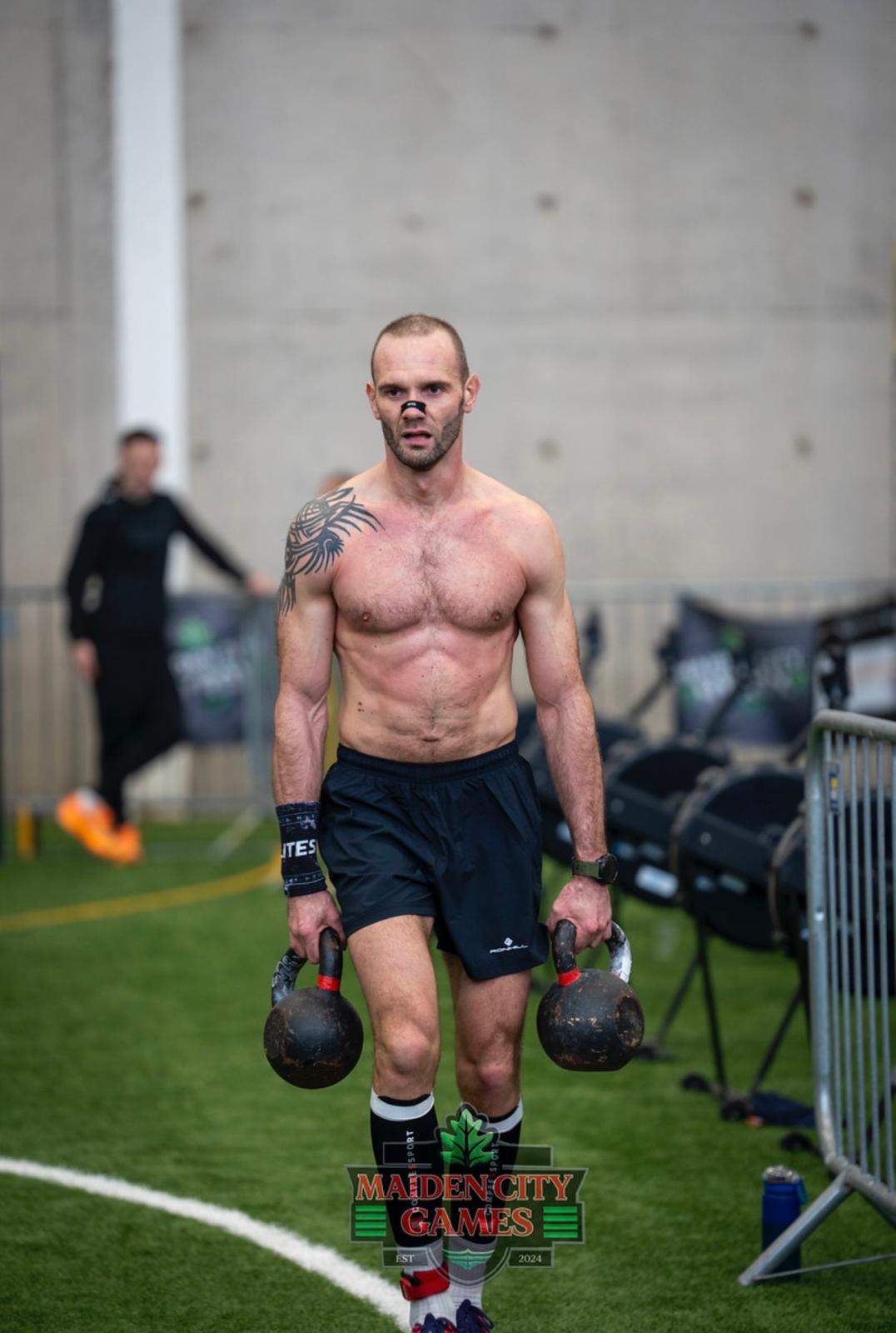 Dariusz competing in a HYROX functional fitness event (photo 5 of 22)