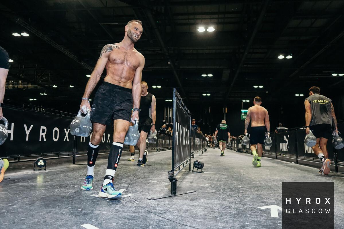 Dariusz competing in a HYROX functional fitness event (photo 8 of 22)